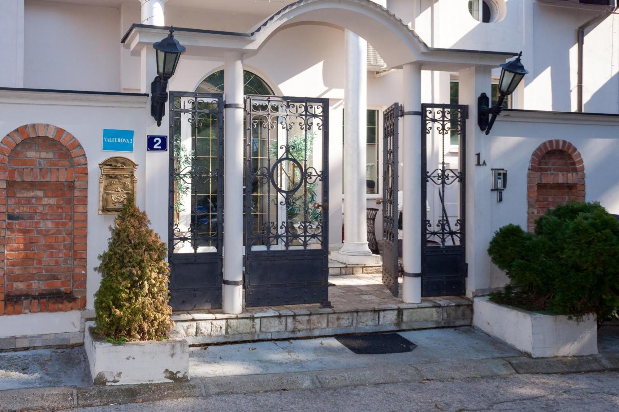 Red Clay Apartments City Club Belgrád Kültér fotó